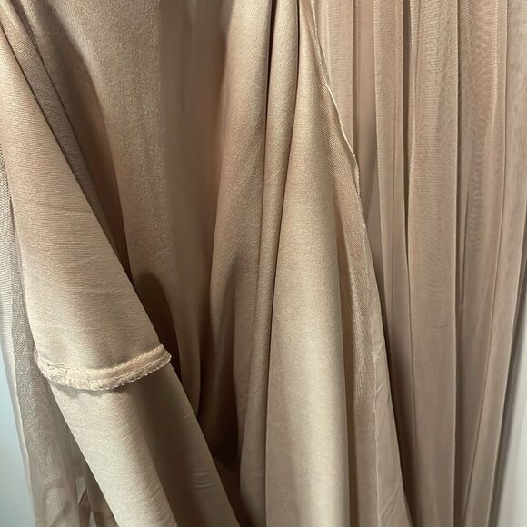 ASOS Maternity- Maya Deluxe Maxi Sequin Short Sleeve Tulle Bottom Dress- Size 4 - Picture 13 of 14